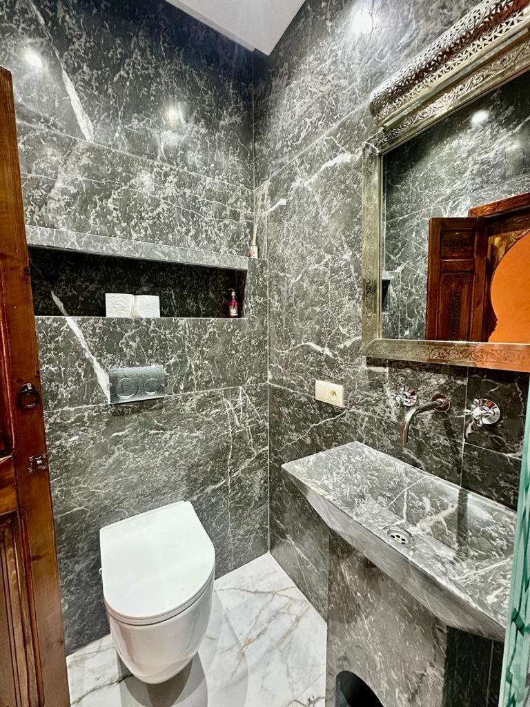 ホテル Click Riad & Spa マラケシュ エクステリア 写真
