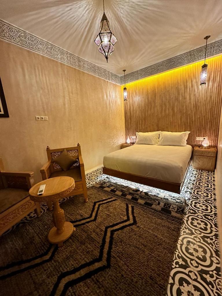 ホテル Click Riad & Spa マラケシュ エクステリア 写真