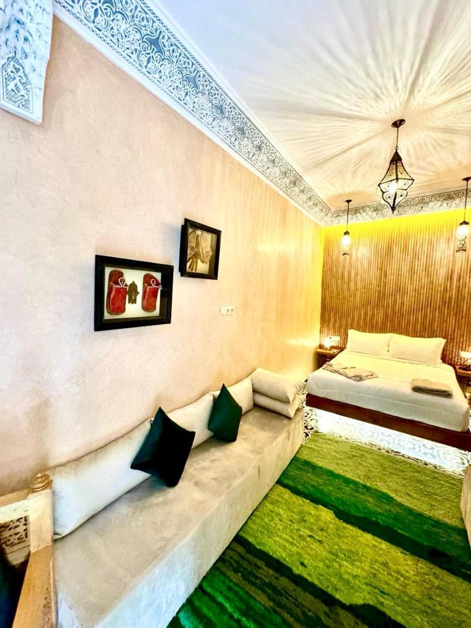 ホテル Click Riad & Spa マラケシュ エクステリア 写真